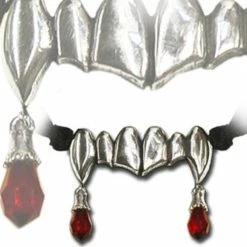 Vampires Vampretta Pendant